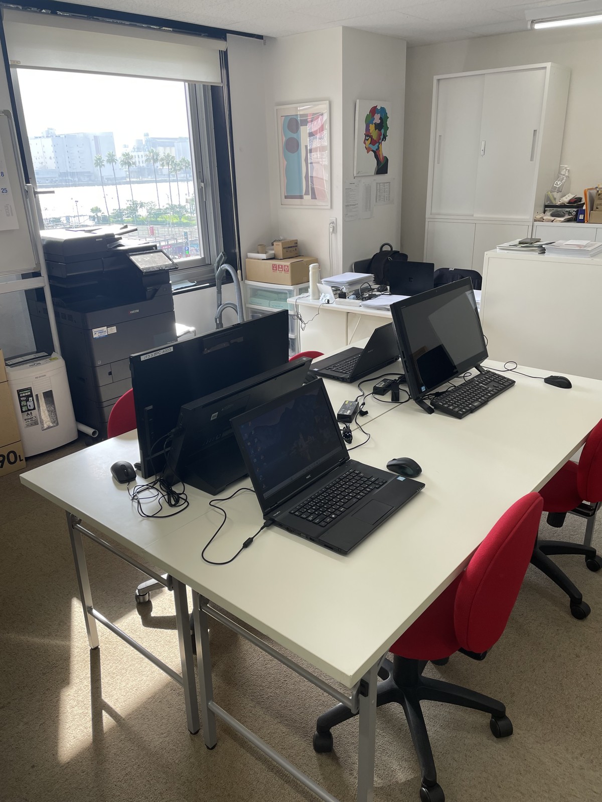 パラスポのパソコン作業スペース